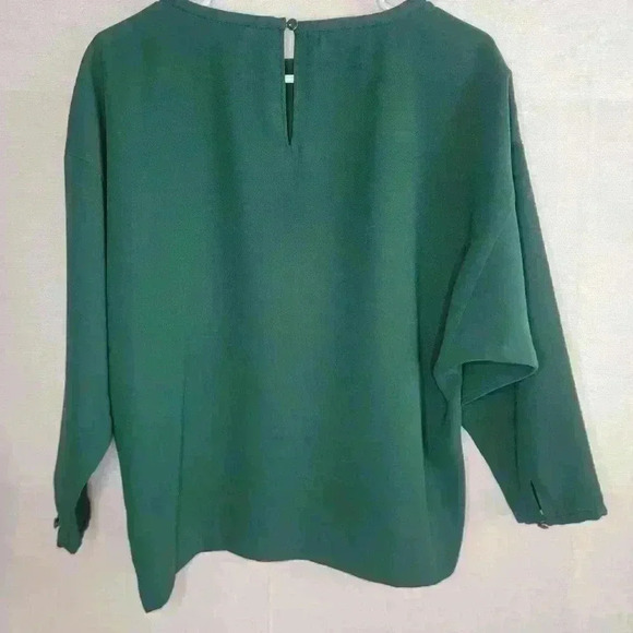 Lord & Taylor Emerald Green Blouse Keyhole - Picture 3 of 15